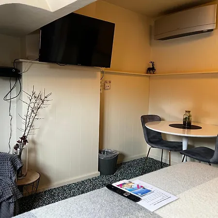 Cosy Boutique - Self Check In With Airco !!!